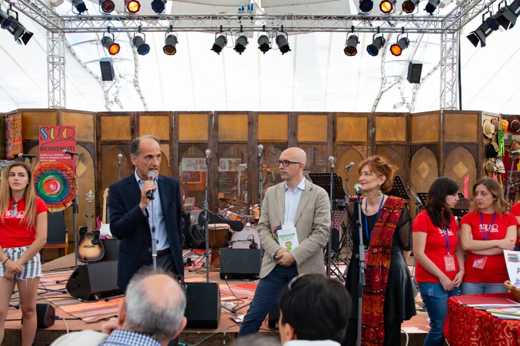 Via al Festival con i saluti dell'assessore Matteo Campora e del Presidente del Porto Antico Giorgio Mosci - ph. G.Cavallo